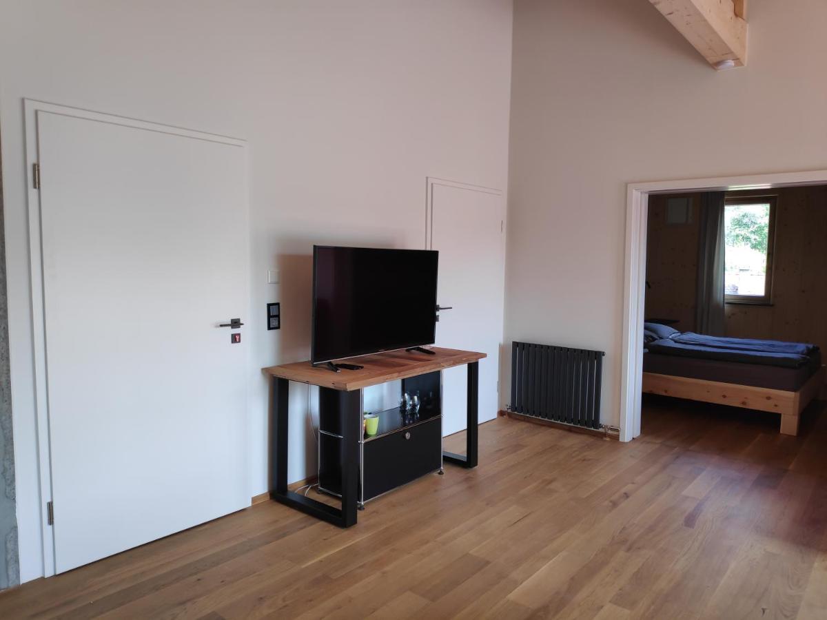 Ferienwohnungen Und Zimmer In Reutlingen-Goenningen المظهر الخارجي الصورة