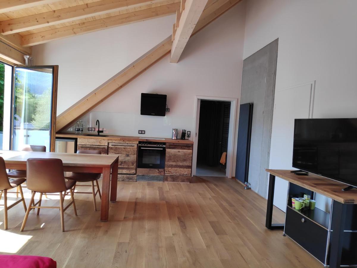 Ferienwohnungen Und Zimmer In Reutlingen-Goenningen المظهر الخارجي الصورة